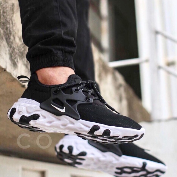 Sneakers - Picture 1 of 1